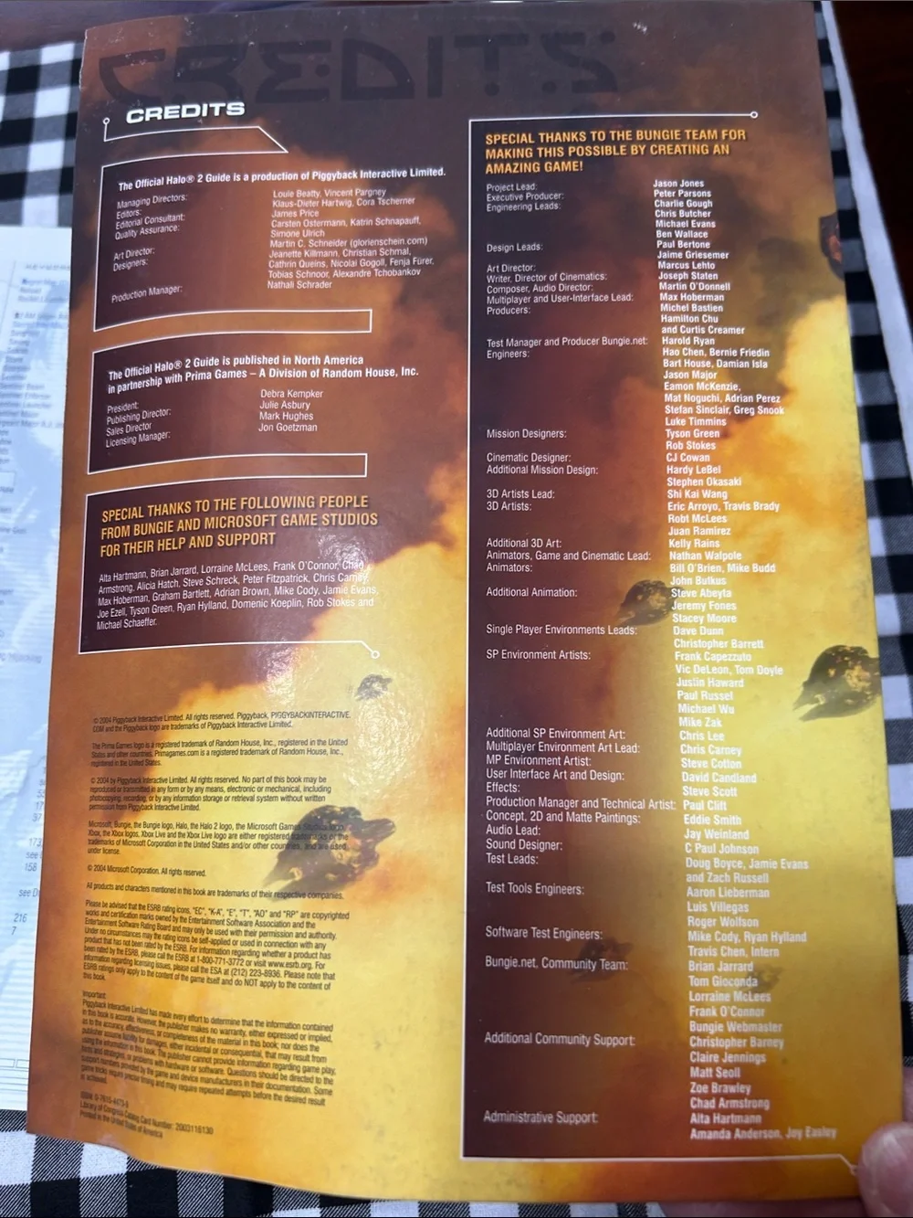 Halo 2 The Official Strategy Guide for the Original XBox Master Chief On Cover